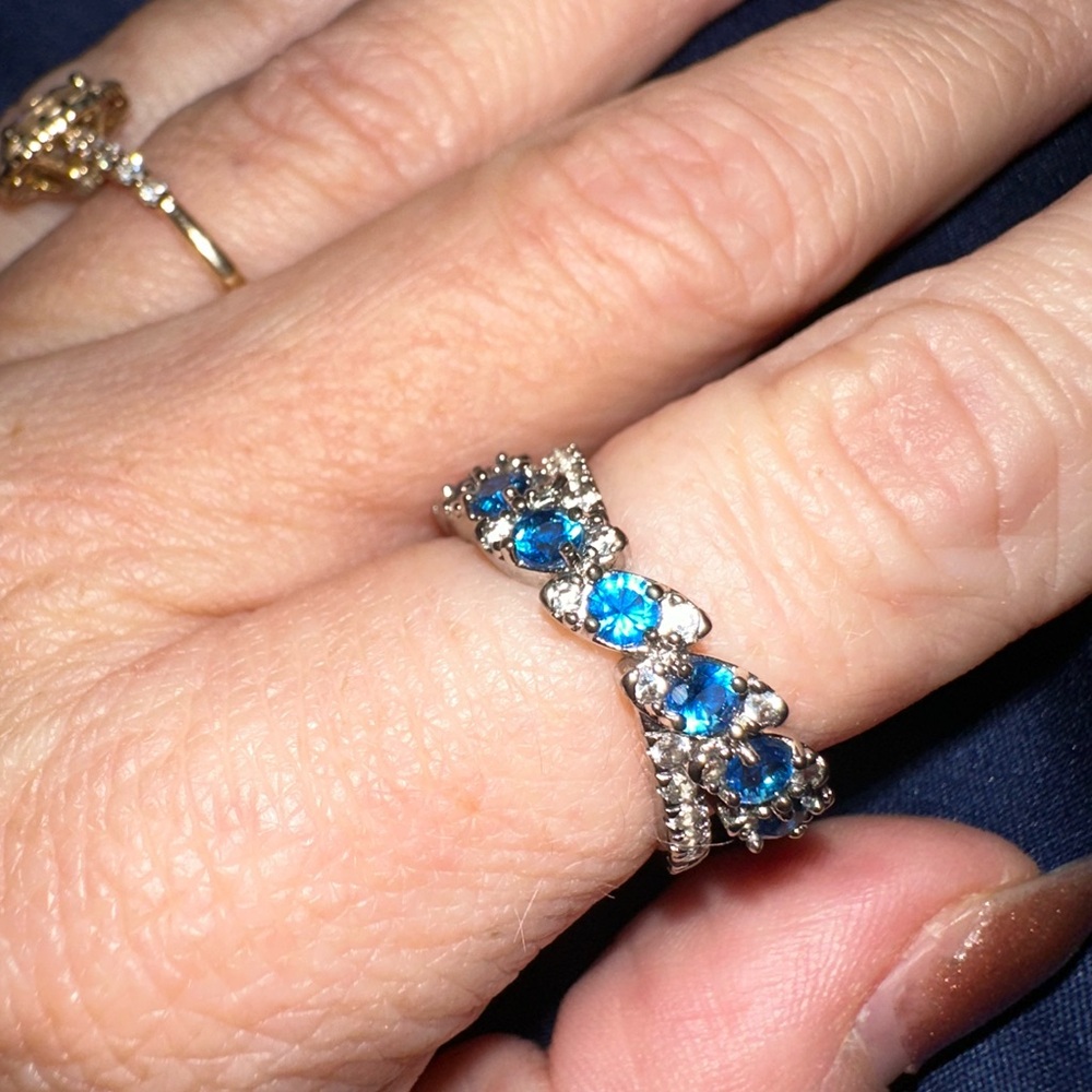Dazzling Blue and Silver Women's Ring - Picture 7 of 11